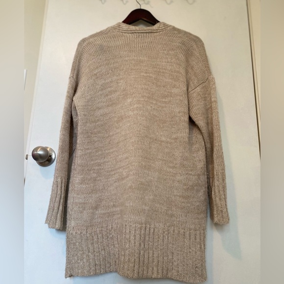 Urbanology Women’s Tan comfy knit cardigan size large - Picture 2 of 4